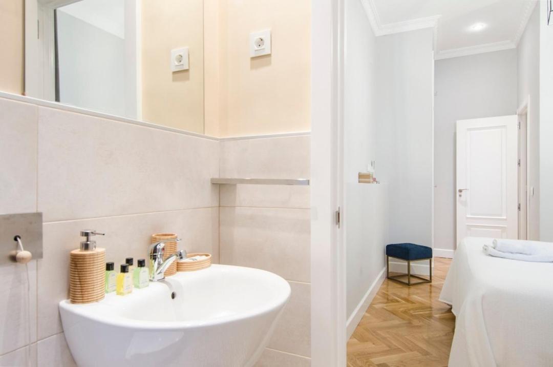 Minty Stay - Atocha 4 Bd Madrid Exterior photo